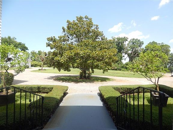 5th image of 2300 Scenic Hwy N