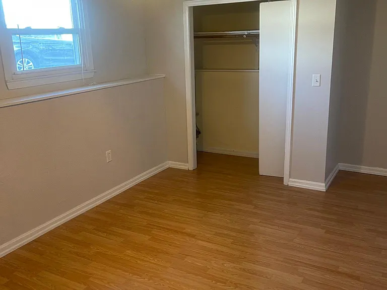 26 Woodbury Rd #LOWER LEVEL — Photo 5