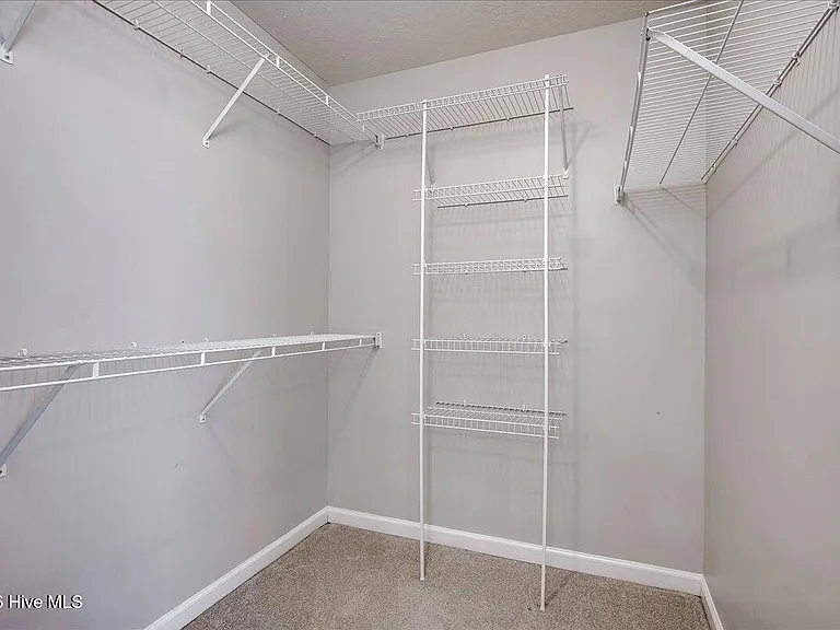 2040 Sylvan Lake Dr — Photo 12