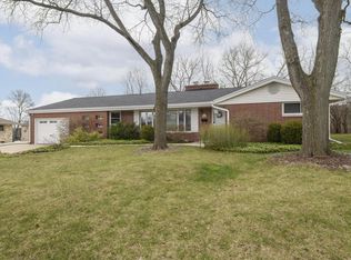 W160N8462 Donald Ct, Menomonee Falls, WI 53051