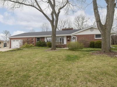 W160N8462 Donald COURT, Menomonee Falls, WI, 53051
