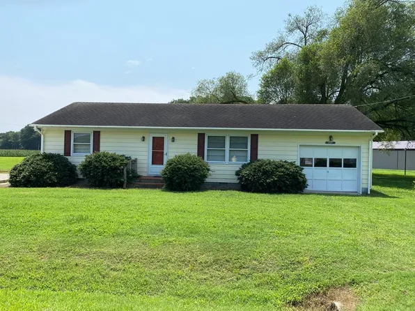 16445 Metompkin Rd, Bloxom, VA 23308