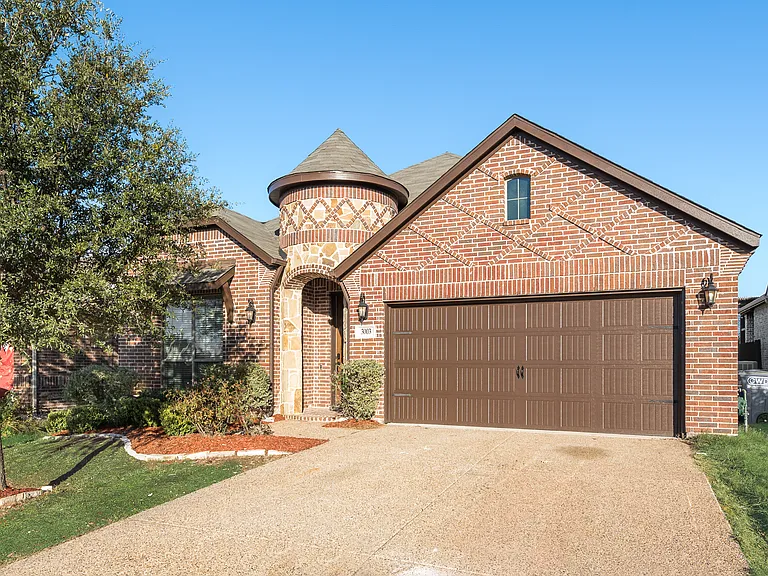 3003 Flint Rock Dr — Photo 1