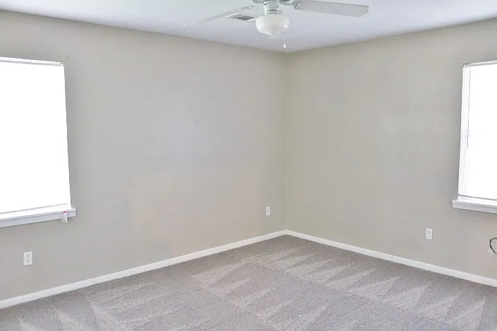 914 Chalk St — Photo 12