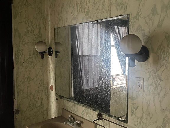 4th image of 6203 Cobbs Creek Pkwy