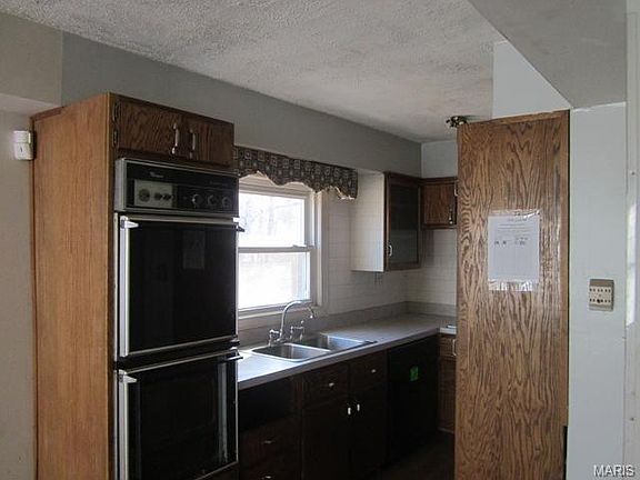 5th image of 3324 Coles Ave