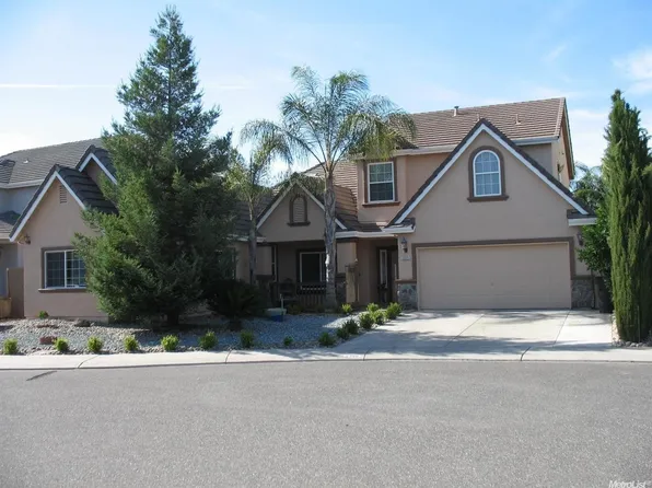 2825 Donner Trl, Riverbank, CA 95367