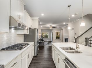 5101 Chesterfield Ln, Atlanta, GA 30338