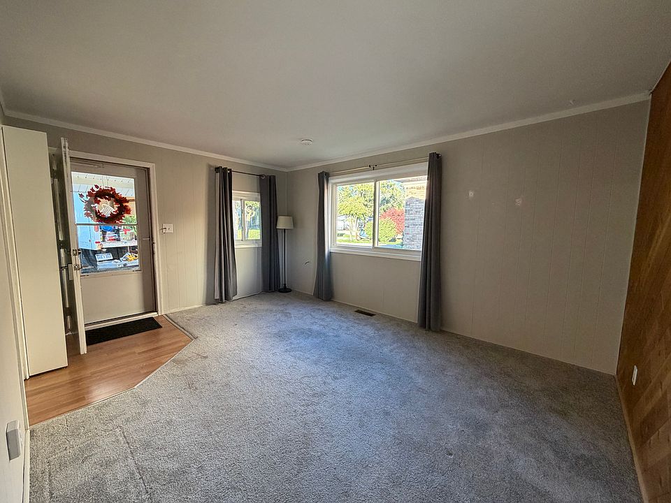 6897 Dandison Blvd, photo 16