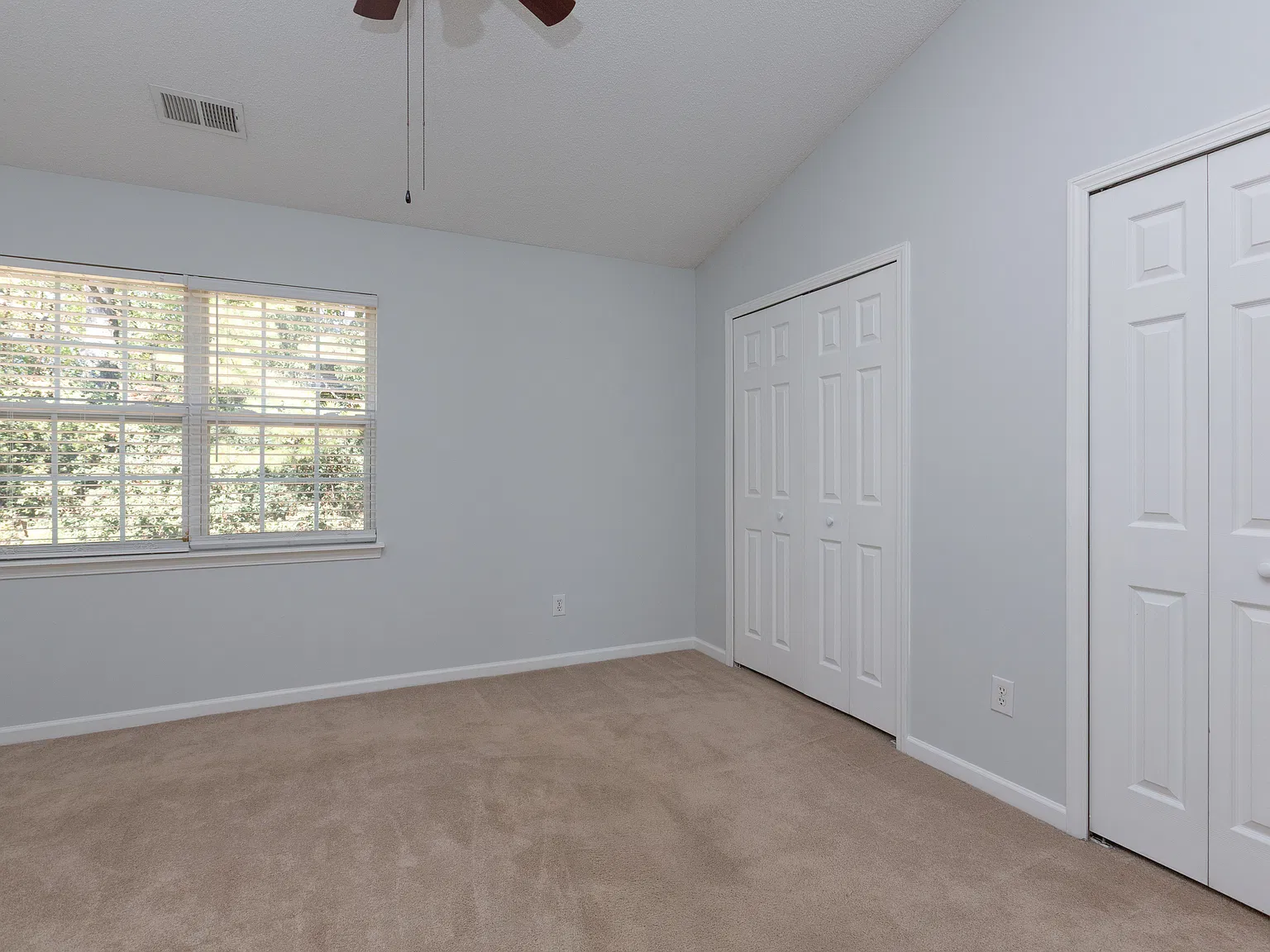 2 bed, 1.5 bath, 976 sqft, $1,500 — Photo 4