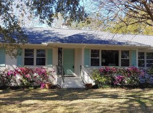 327 Canterbury Rd, Charleston, SC 29407