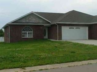 1309 Jessalinn Dr, Lebanon, MO 65536