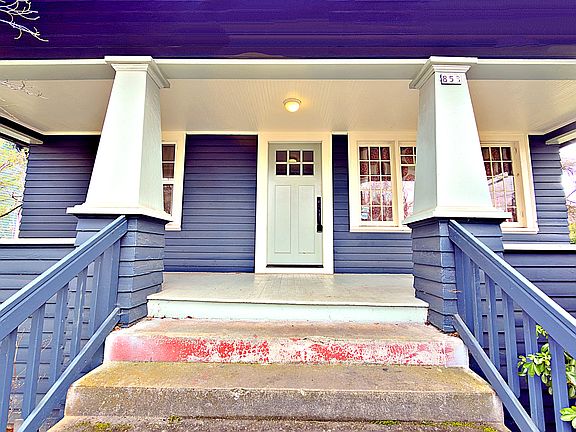 3rd image of 858 N Stafford St