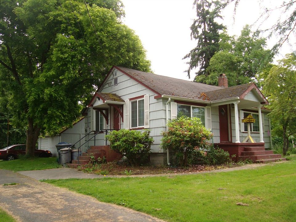 1st image of 8417 Vickery Ave E
