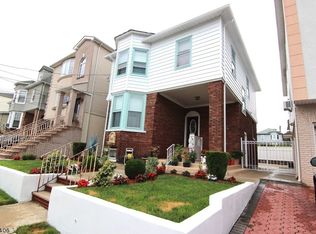 9 Agate Pl, Newark, NJ 07104