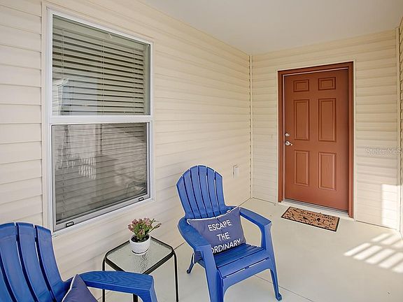 4th image of 2564 Alcade Pl