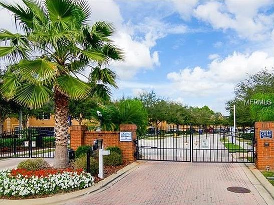 3rd image of 16321 Parkstone Palms Ct