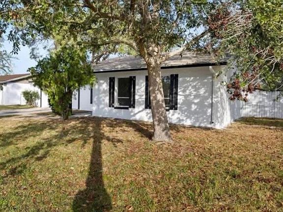 2nd image of 14915 GENTILLY PLACE