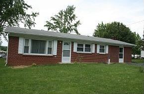 2nd image of 1702 Gott Dr