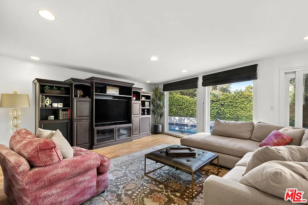 6 bed, 5.0 bath, 4589 sqft, $24,500 — Photo 4