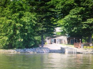 W187S7040 Gold Dr, Muskego, WI 53150