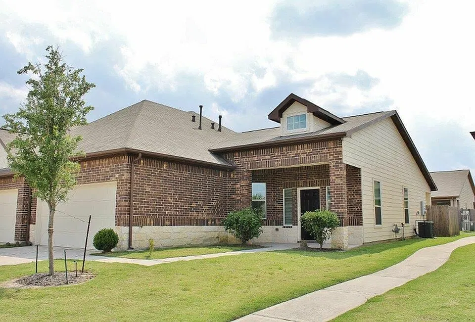 9715 Cira Ct