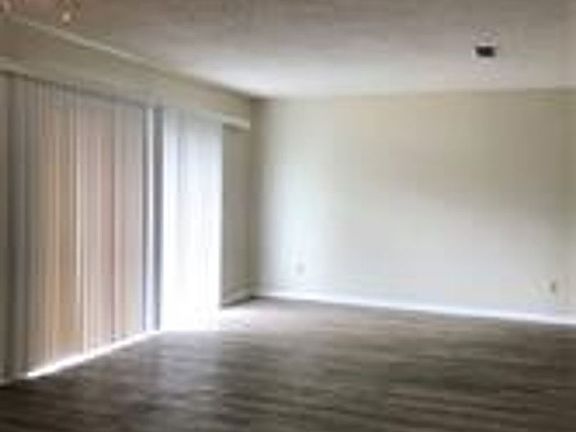 4th image of 1413 Mara Ct
