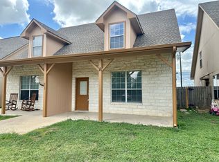 212 Sandstone Dr APT A, Jarrell, TX 76537