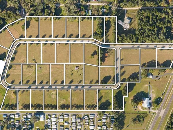 15 Hidden View Cir, Dade City, FL 33523