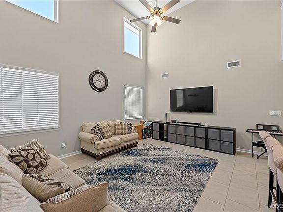 3rd image of 5608 Escondido Pass