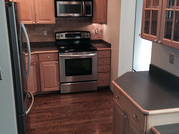 3rd image of 2585 Honeyhill Ct