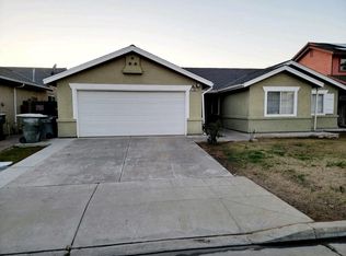 2655 N Cecelia Ave, Fresno, CA