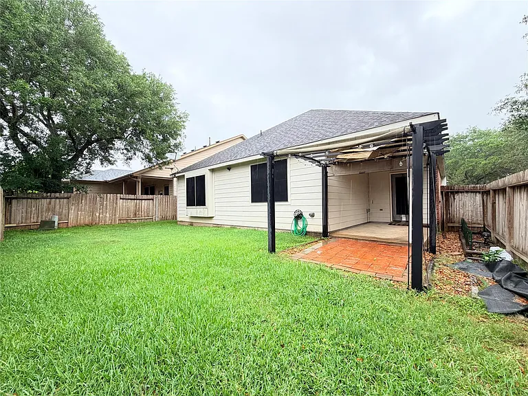 211 Briar Trace Ln — Photo 26