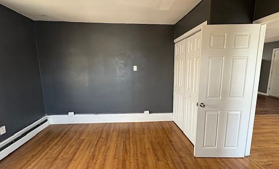 3rd image of 25 Baldwin Ave APT 3