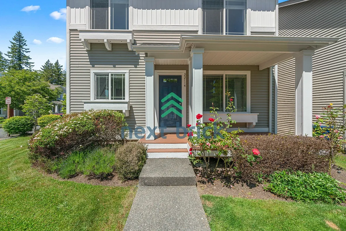 Building Photo - 33714 SE Tibbits St