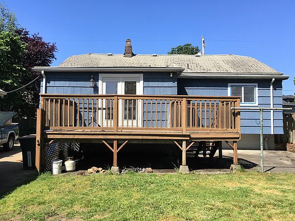 private backyard + views!