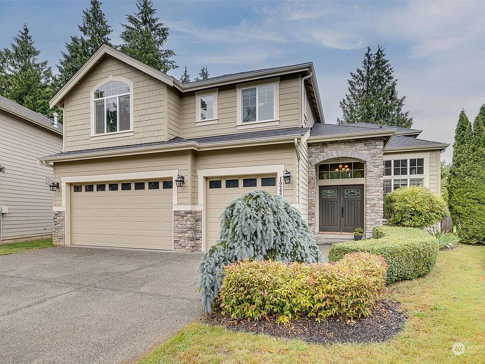 1st image of 12425 54th Drive NE