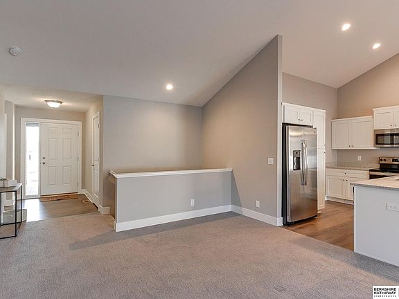 5th image of 2758 N 202nd Ave