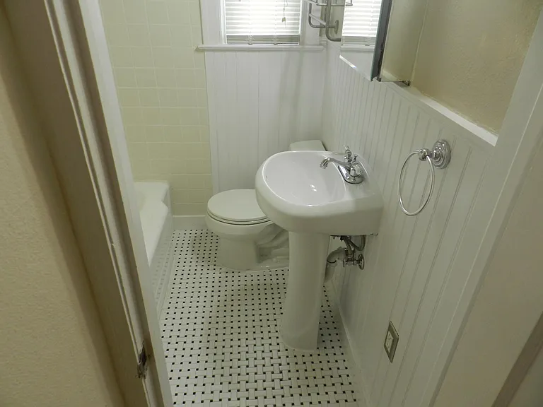 219 15th Ave N #219.5 — Photo 7