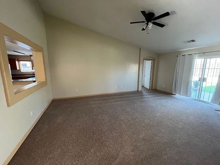 1030 S Vista St — Photo 27