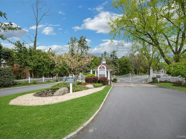 1102 Pondside Drive, White Plains, NY 10607