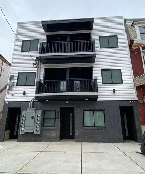 712 N Preston St #C — Photo 9