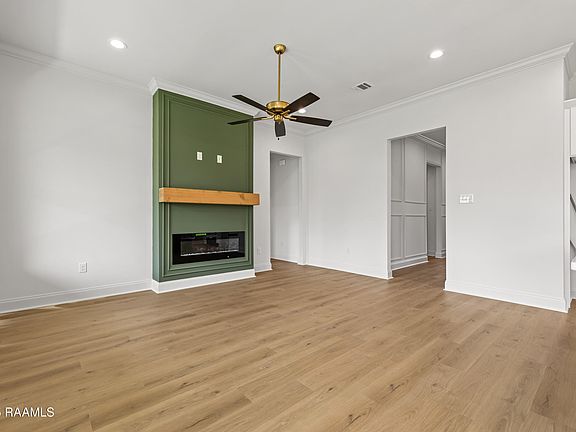 3rd image of 406 White Sky Dr