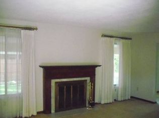 531 Cedarleaf Dr, Dayton, OH 45459