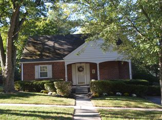 4404 Westbrook Ln, Kensington, MD 20895