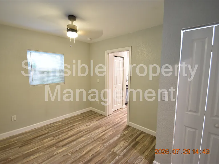 419 Stremma Rd #5 — Photo 10