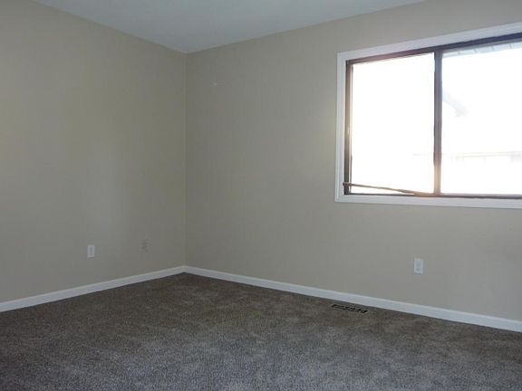 4th image of 6533 83rd Ct N