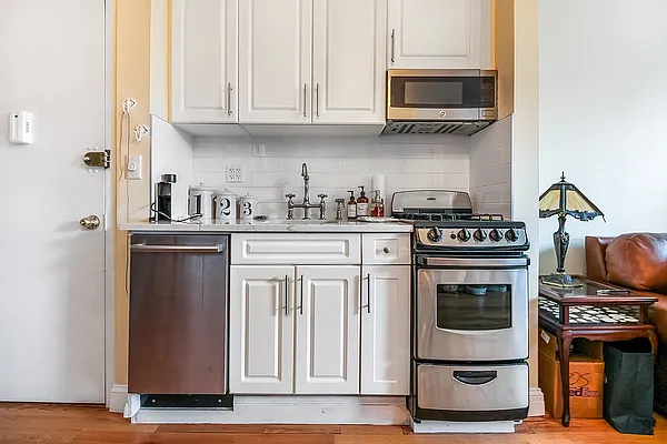 Rented by Compass | media 8