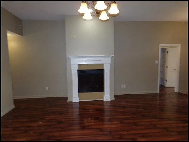 3 bed, 2.0 bath, 1343 sqft, $1,500 — Photo 3