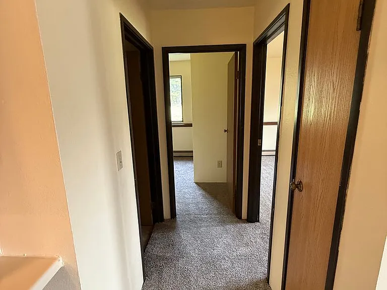 Cedar Creek Apartments-Oshkosh — Photo 25